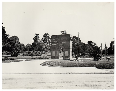 Burwood Park Memorial Arch